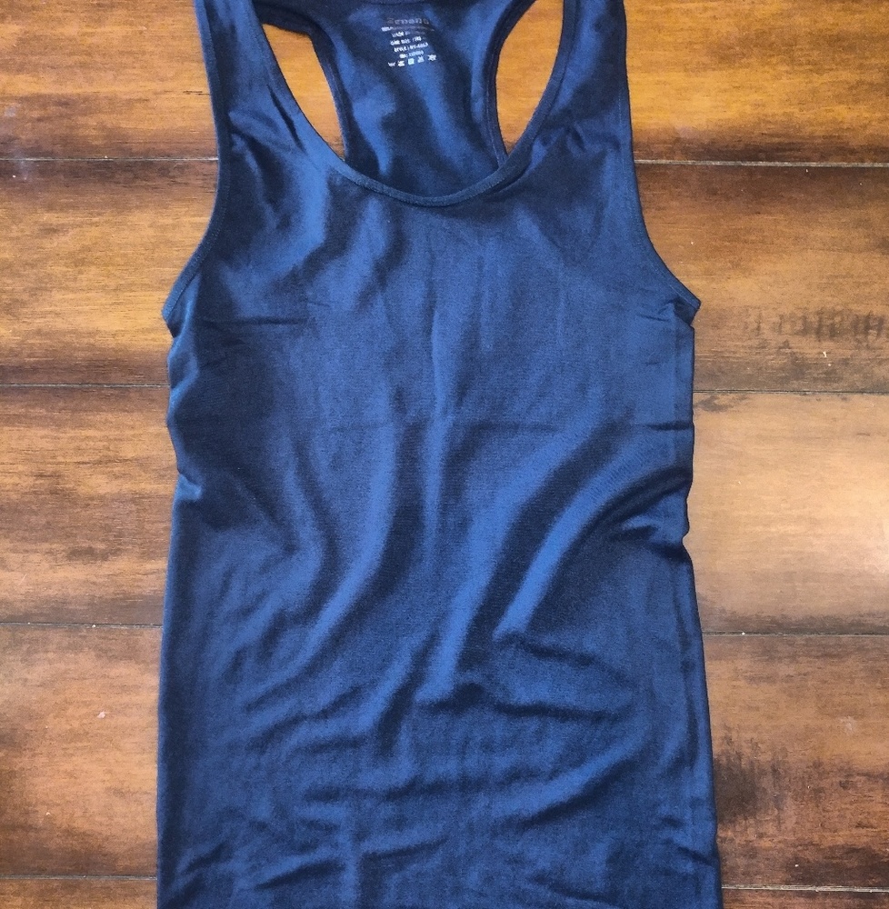 🤩!📦🤯Racerback tank top